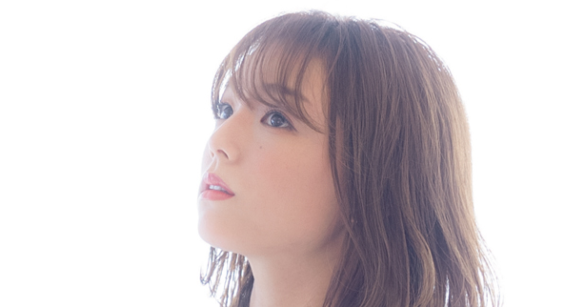 秋田書店 - 篠崎愛 写真集 YOUNG CHAMPION 15years Memory 篠崎愛 写真集 YOUNG CHAMPION 15years Memory 新品