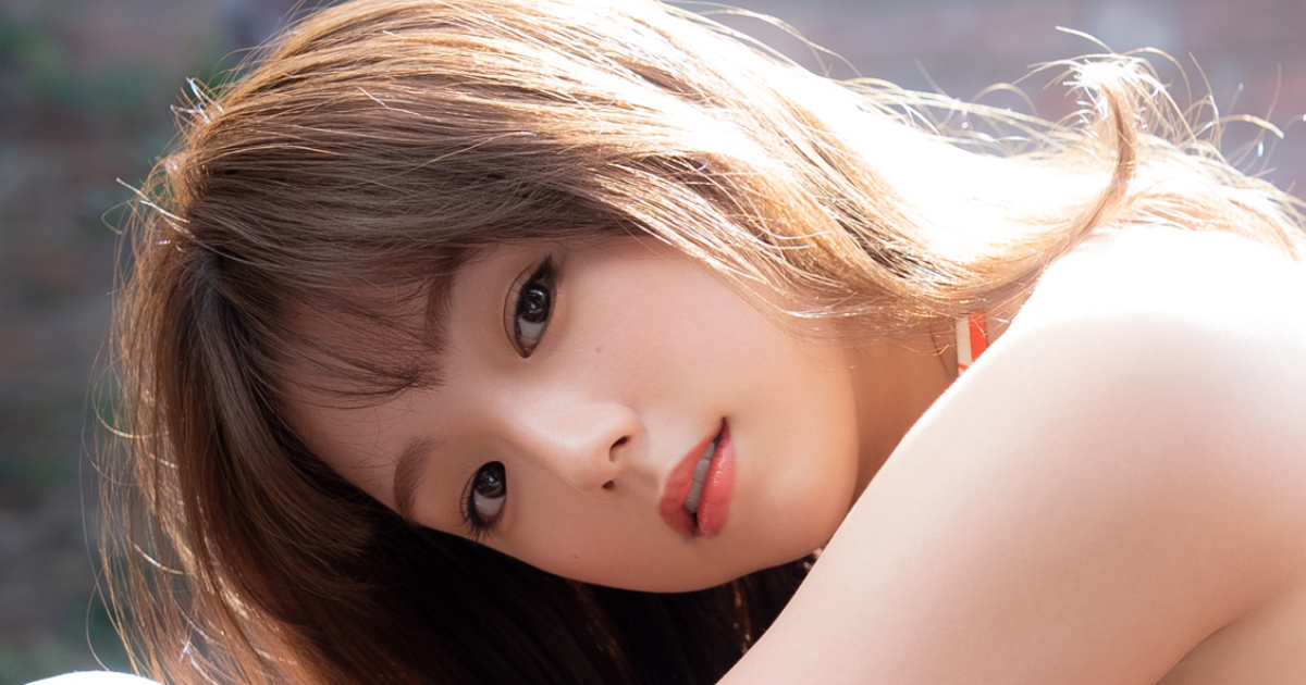 篠崎愛【デジタル写真集試し読み】・篠崎愛「篠崎愛 YOUNG